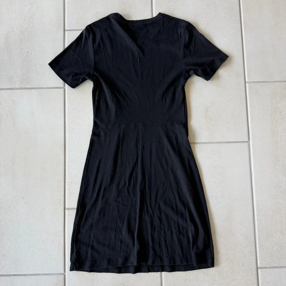 Theory Black Short Sleeve Dress - Small
